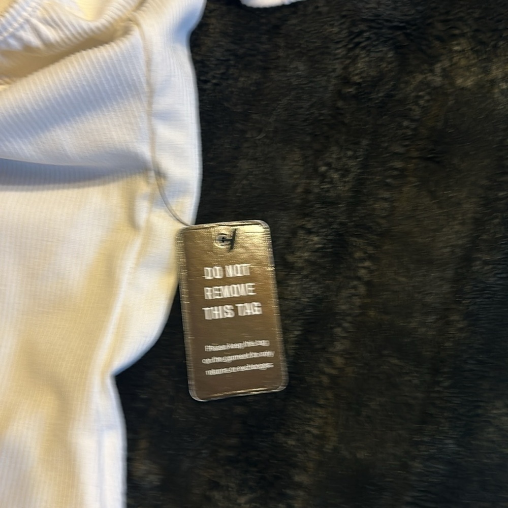 NWT Express white ruffle shirt off the shoulder w snap closure thong bottom - Picture 7 of 8